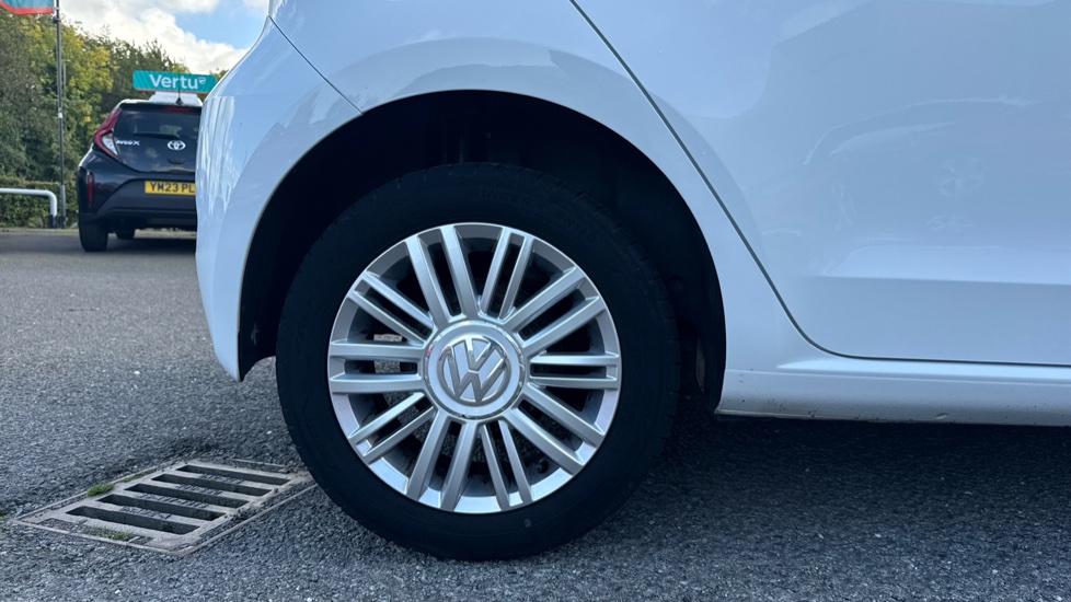 Volkswagen Up 1.0 Move Up 5dr Petrol Hatchback - Image 8