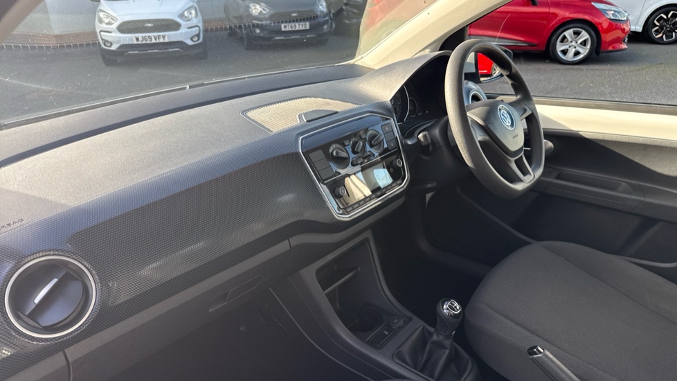 Volkswagen Up 1.0 Move Up 5dr Petrol Hatchback - Image 10
