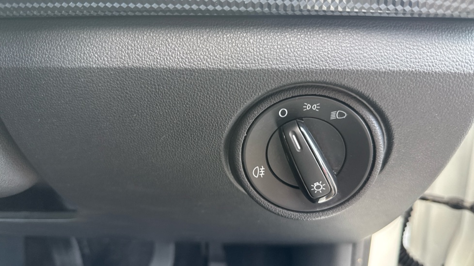 Volkswagen Up 1.0 Move Up 5dr Petrol Hatchback - Image 23