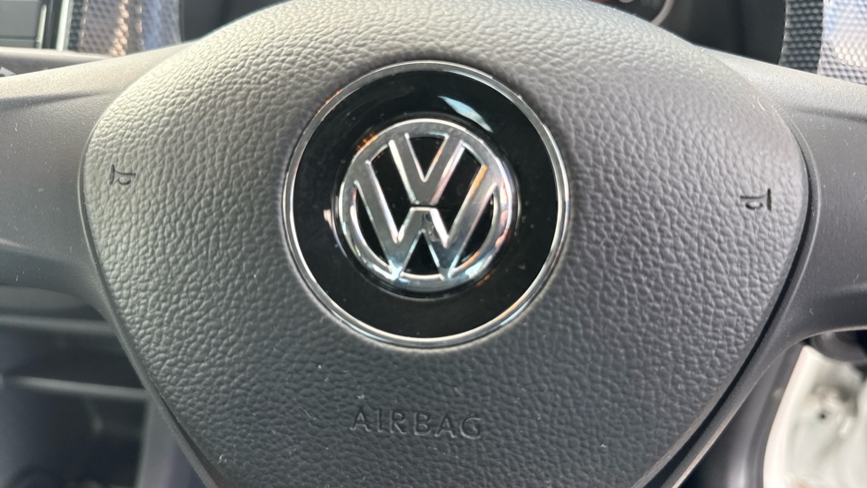 Volkswagen Up 1.0 Move Up 5dr Petrol Hatchback - Image 25