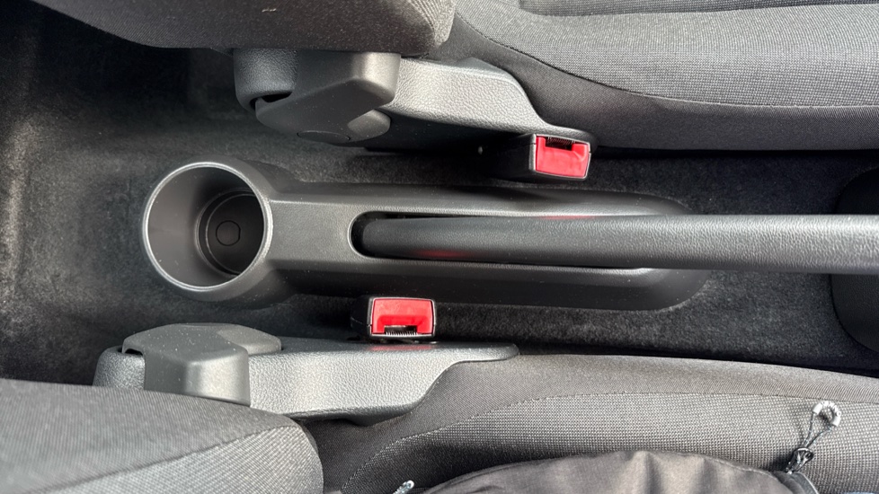 Volkswagen Up 1.0 Move Up 5dr Petrol Hatchback - Image 31
