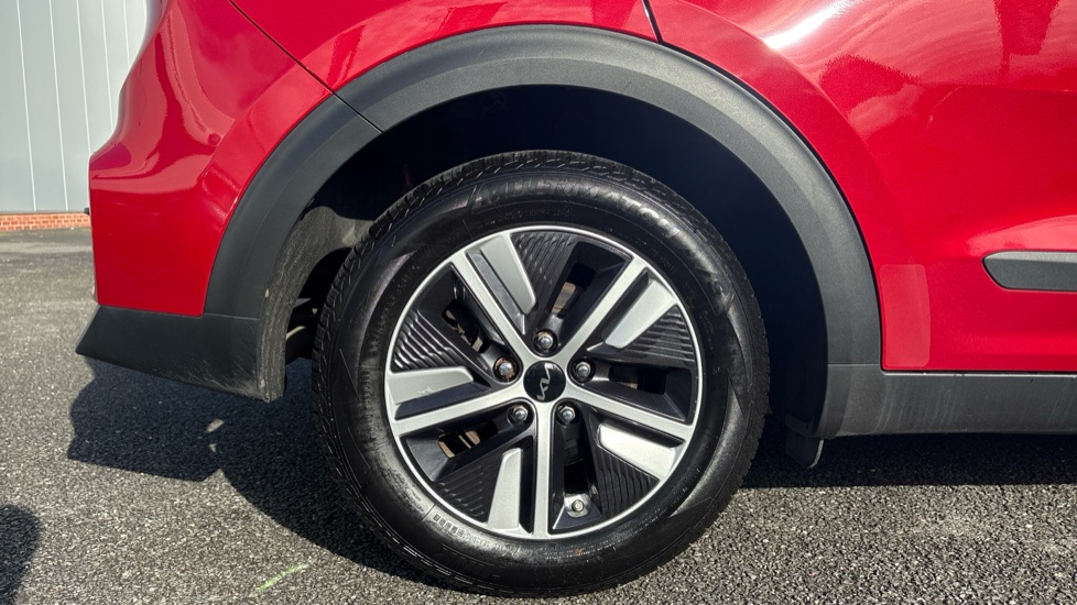 Kia Niro 1.6 GDi Hybrid Connect 5dr DCT Hybrid Estate - Image 10