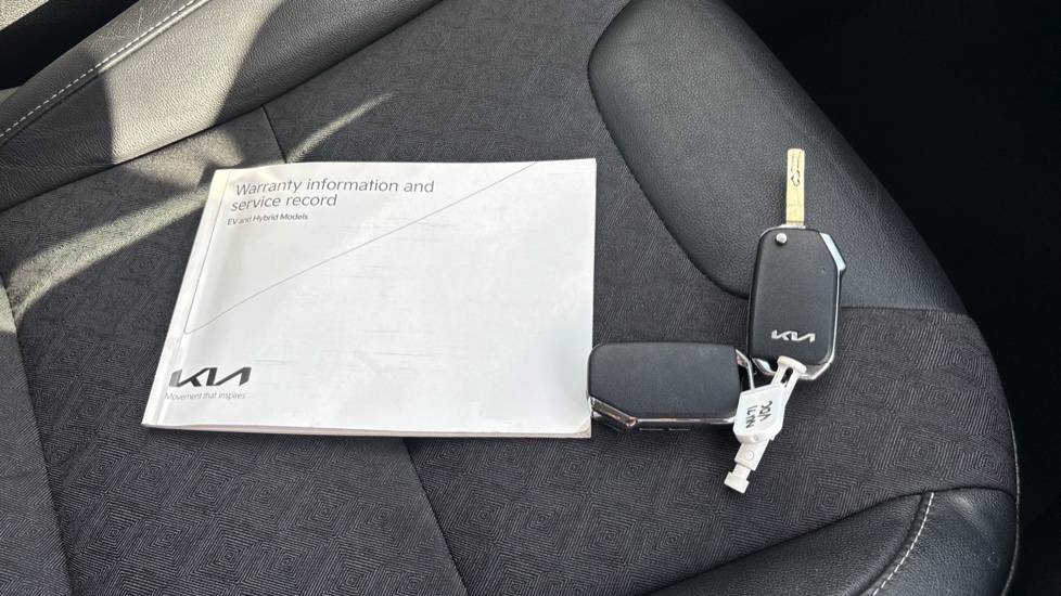 Kia Niro 1.6 GDi Hybrid Connect 5dr DCT Hybrid Estate - Image 22