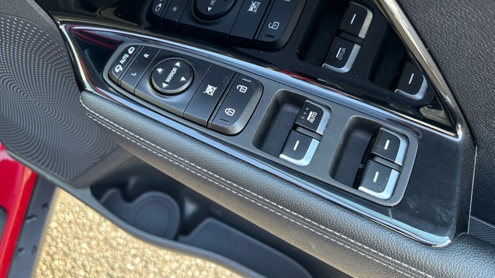 Kia Niro 1.6 GDi Hybrid Connect 5dr DCT Hybrid Estate - Image 37