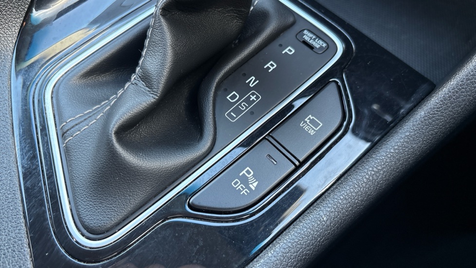 Kia Niro 1.6 GDi Hybrid Connect 5dr DCT Hybrid Estate - Image 40