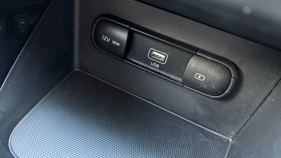 Kia Niro 1.6 GDi Hybrid Connect 5dr DCT Hybrid Estate - Image 41