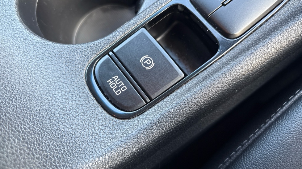 Kia Niro 1.6 GDi Hybrid Connect 5dr DCT Hybrid Estate - Image 42