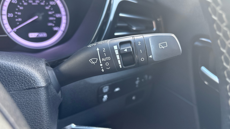 Kia Niro 1.6 GDi Hybrid Connect 5dr DCT Hybrid Estate - Image 49