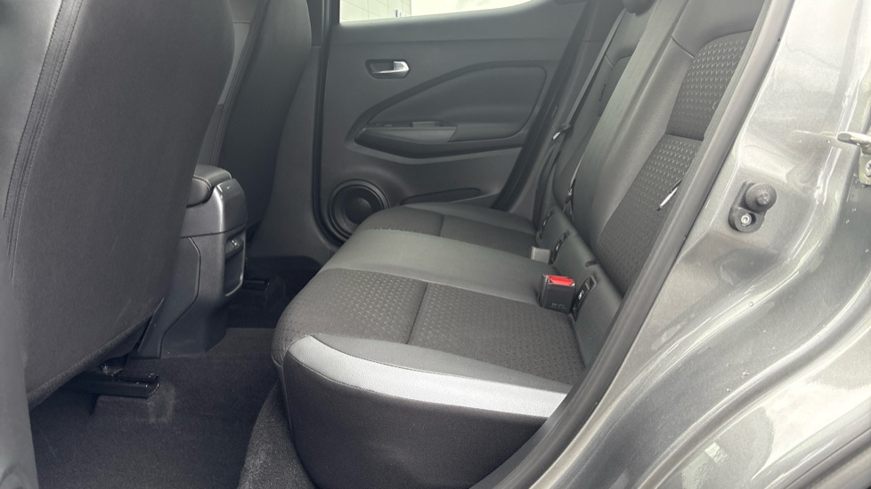 Nissan Juke 1.0 DiG-T 114 N-Connecta 5dr Petrol Hatchback - Image 19