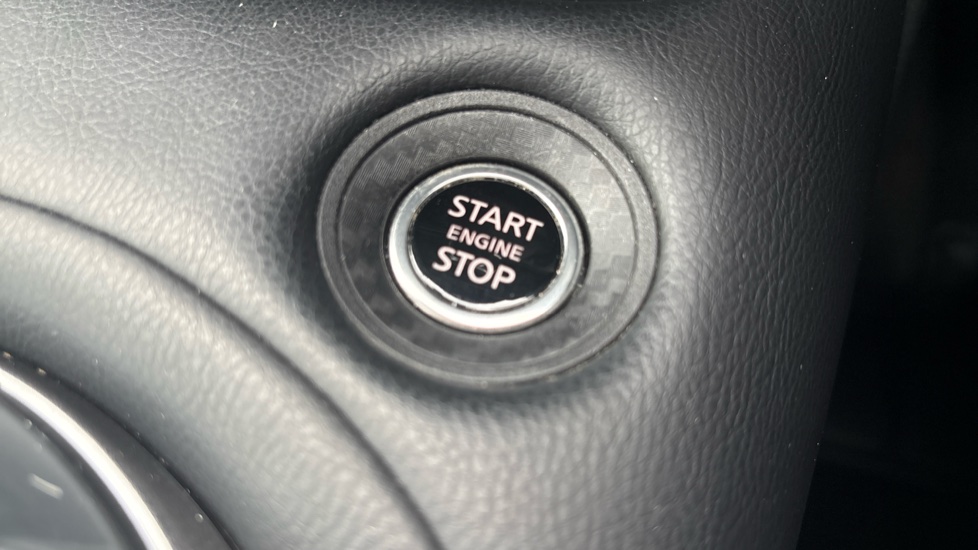 Nissan Juke 1.0 DiG-T 114 N-Connecta 5dr Petrol Hatchback - Image 39