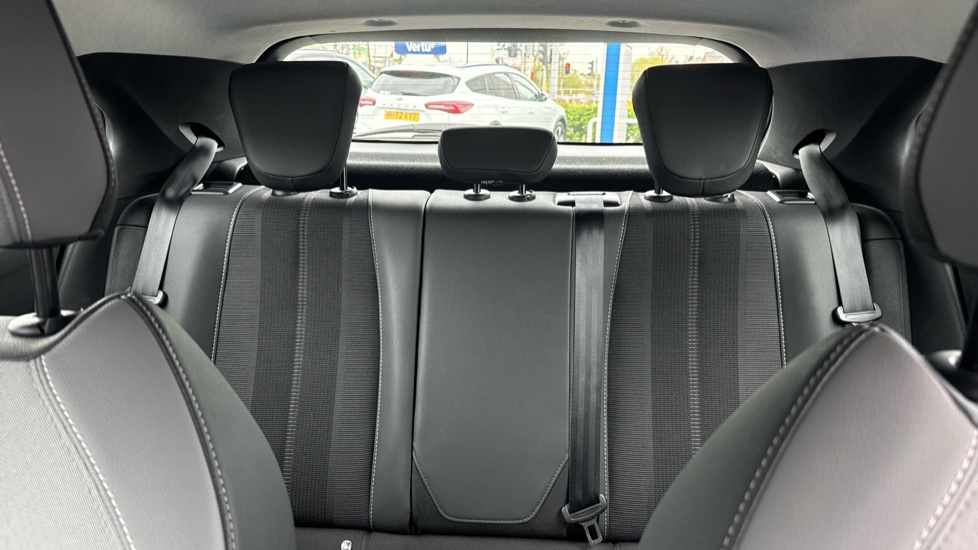 Vauxhall Mokka 1.2 Turbo 100 Elite Edition 5dr Petrol Hatchback - Image 22