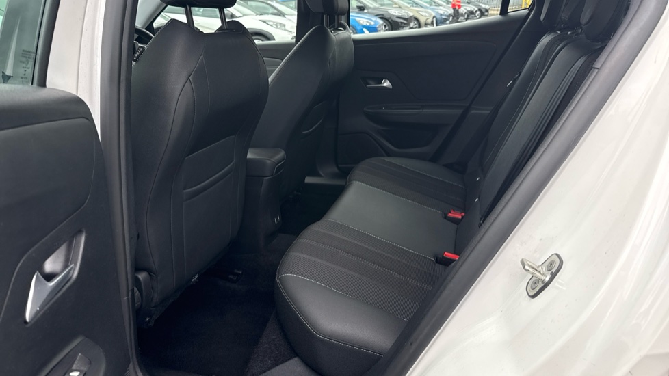 Vauxhall Mokka 1.2 Turbo 100 Elite Edition 5dr Petrol Hatchback - Image 23
