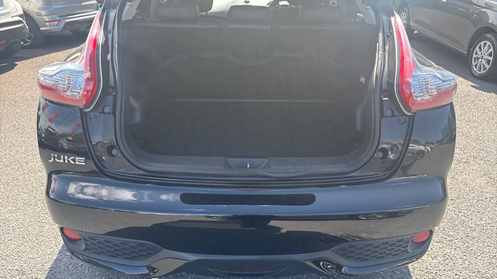 Nissan Juke 1.6 [112] Bose Personal Edition 5dr Petrol Hatchback - Image 6