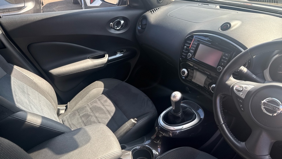 Nissan Juke 1.6 [112] Bose Personal Edition 5dr Petrol Hatchback - Image 14