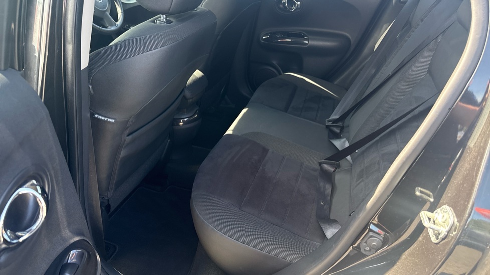Nissan Juke 1.6 [112] Bose Personal Edition 5dr Petrol Hatchback - Image 16