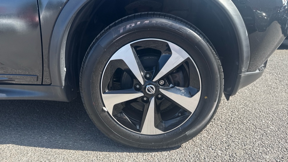 Nissan Juke 1.6 [112] Bose Personal Edition 5dr Petrol Hatchback - Image 21