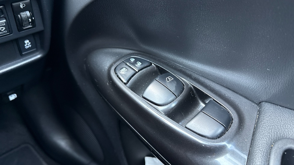 Nissan Juke 1.6 [112] Bose Personal Edition 5dr Petrol Hatchback - Image 43