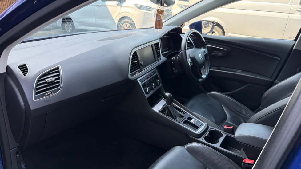 SEAT Leon 2.0 TSI 190 Xcellence Lux [EZ] 5dr DSG Petrol Estate - Image 9