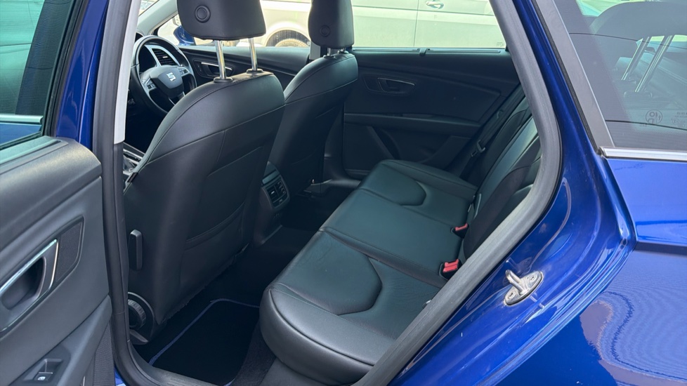 SEAT Leon 2.0 TSI 190 Xcellence Lux [EZ] 5dr DSG Petrol Estate - Image 16