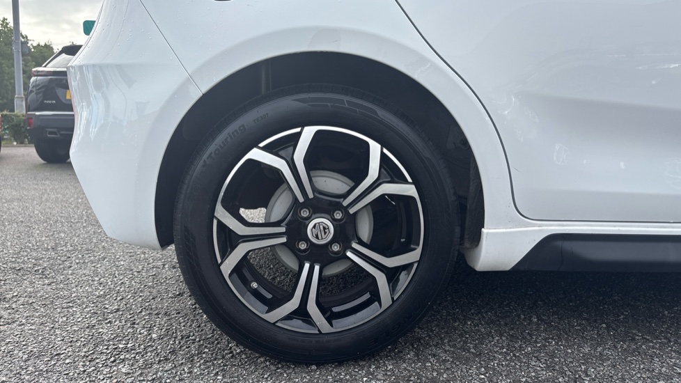 MG MG3 1.5 VTi-TECH Excite 5dr Petrol Hatchback - Image 34