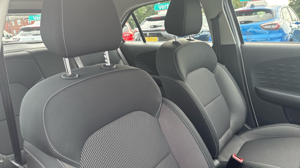 MG MG3 1.5 VTi-TECH Excite 5dr Petrol Hatchback - Image 15