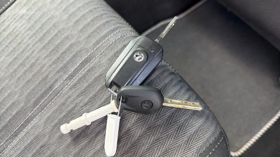 Vauxhall Corsa 1.2 Turbo SE Premium 5dr Petrol Hatchback - Image 31