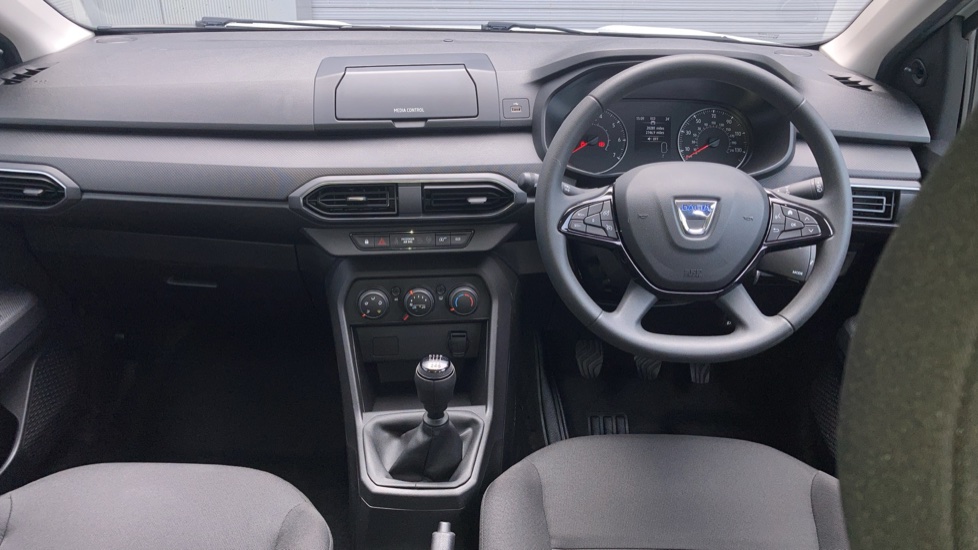 Dacia Jogger 1.0 TCe Essential 5dr Petrol Estate - Image 12