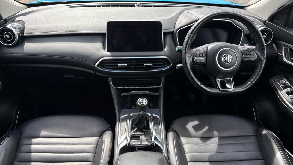 MG HS 1.5 T-GDI Trophy 5dr Petrol Hatchback - Image 10