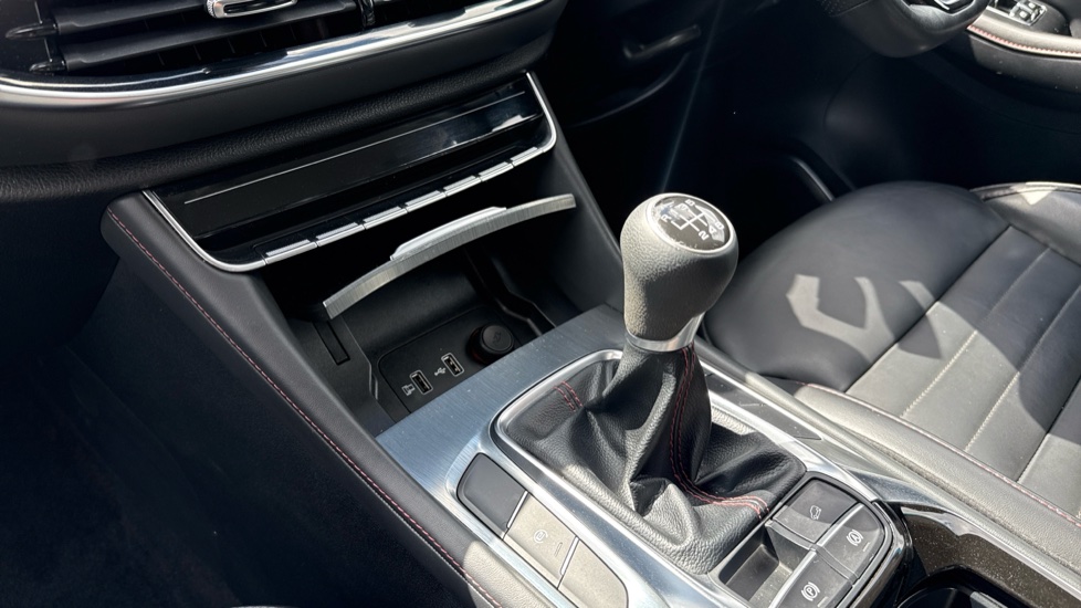 MG HS 1.5 T-GDI Trophy 5dr Petrol Hatchback - Image 9