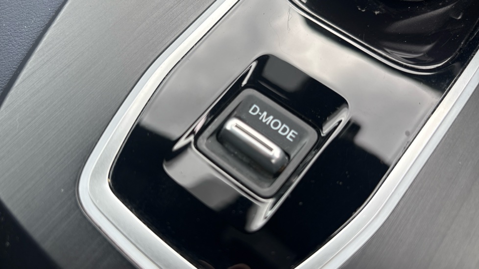 Nissan Qashqai 1.5 E-Power Tekna 5dr Auto Hybrid Hatchback - Image 50