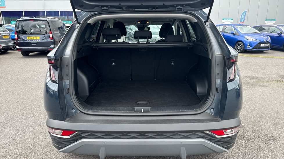 Hyundai TUCSON 1.6 TGDi Premium 5dr 2WD Petrol Estate - Image 4