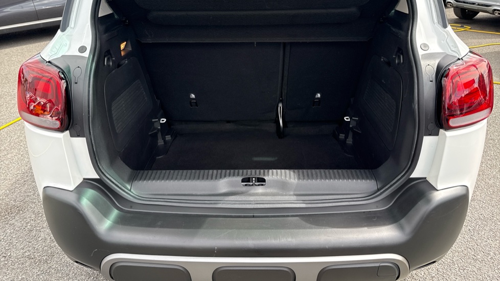 Citroen C3 Aircross 1.2 PureTech 110 C-Series Edition 5dr Petrol Hatchback - Image 8