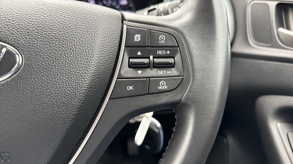 Hyundai i20 1.2 MPi Play 5dr Petrol Hatchback - Image 26