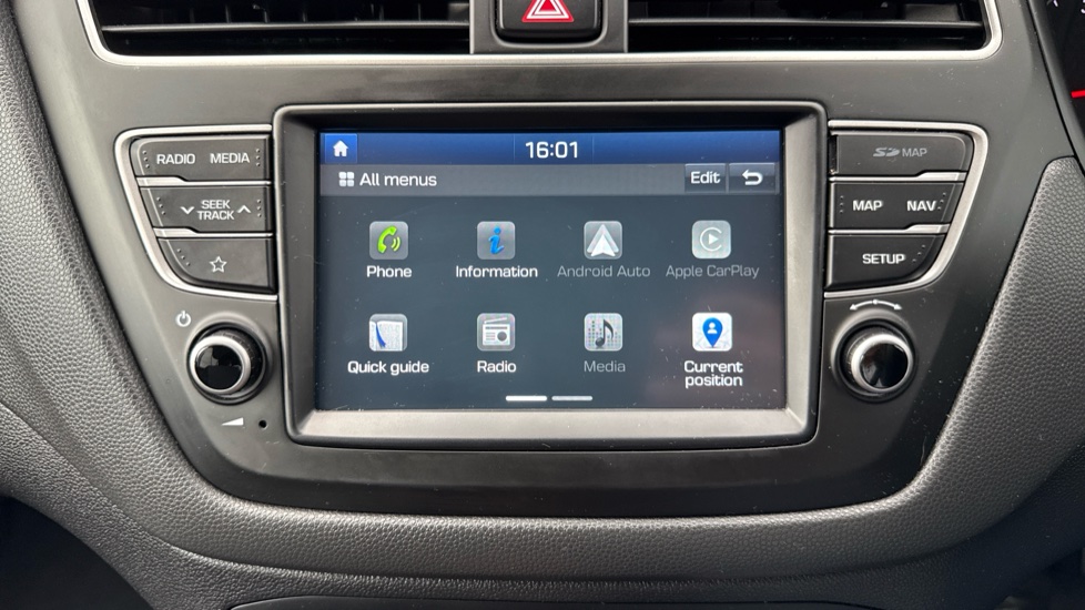 Hyundai i20 1.2 MPi Play 5dr Petrol Hatchback - Image 33