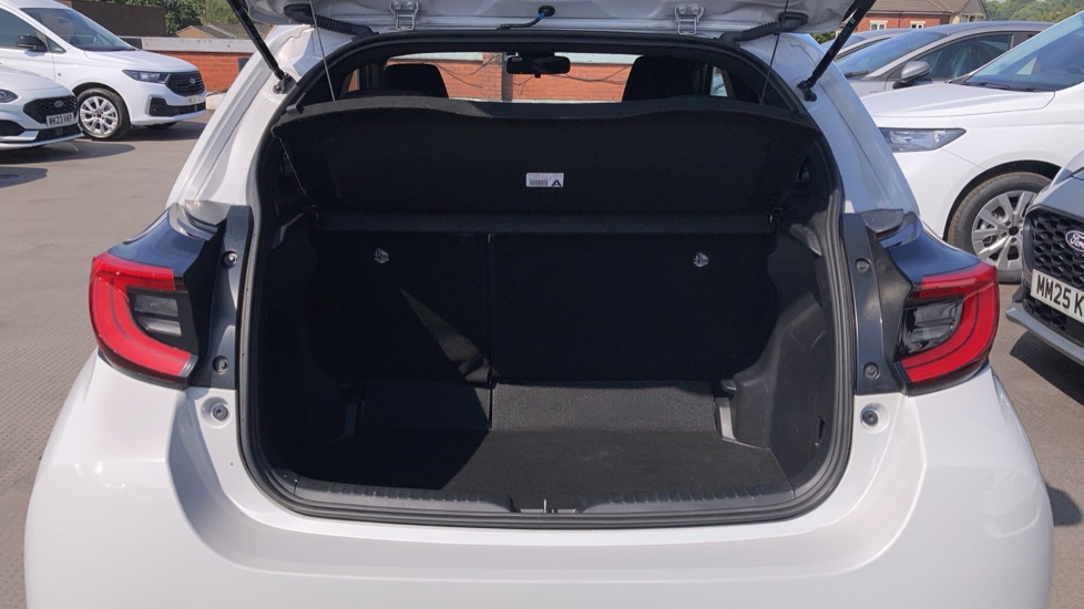 Toyota Yaris 1.5 Hybrid GR Sport 5dr CVT Hybrid Hatchback - Image 5