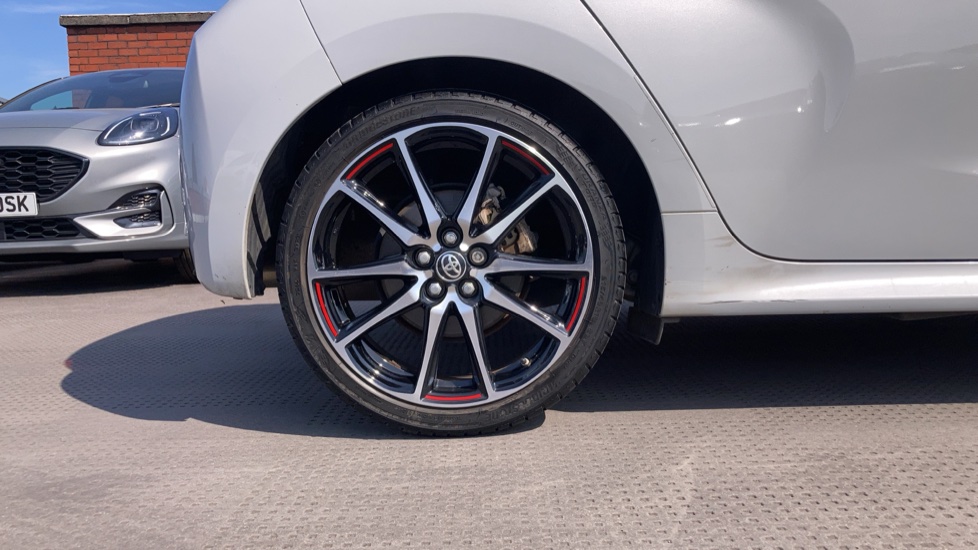 Toyota Yaris 1.5 Hybrid GR Sport 5dr CVT Hybrid Hatchback - Image 7