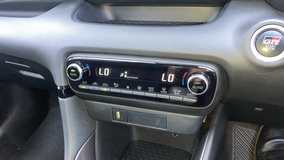 Toyota Yaris 1.5 Hybrid GR Sport 5dr CVT Hybrid Hatchback - Image 25