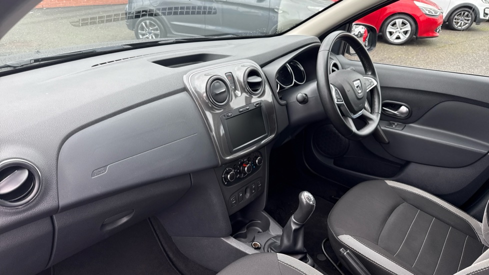Dacia Sandero Stepway 0.9 TCe Comfort 5dr Petrol Hatchback - Image 12