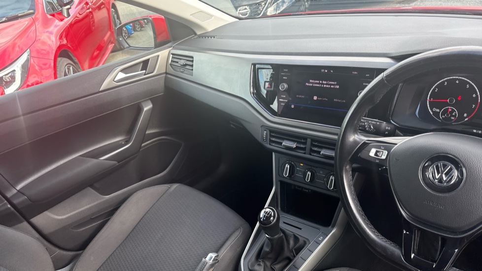 Volkswagen Polo 1.0 EVO 80 SE 5dr Petrol Hatchback - Image 14