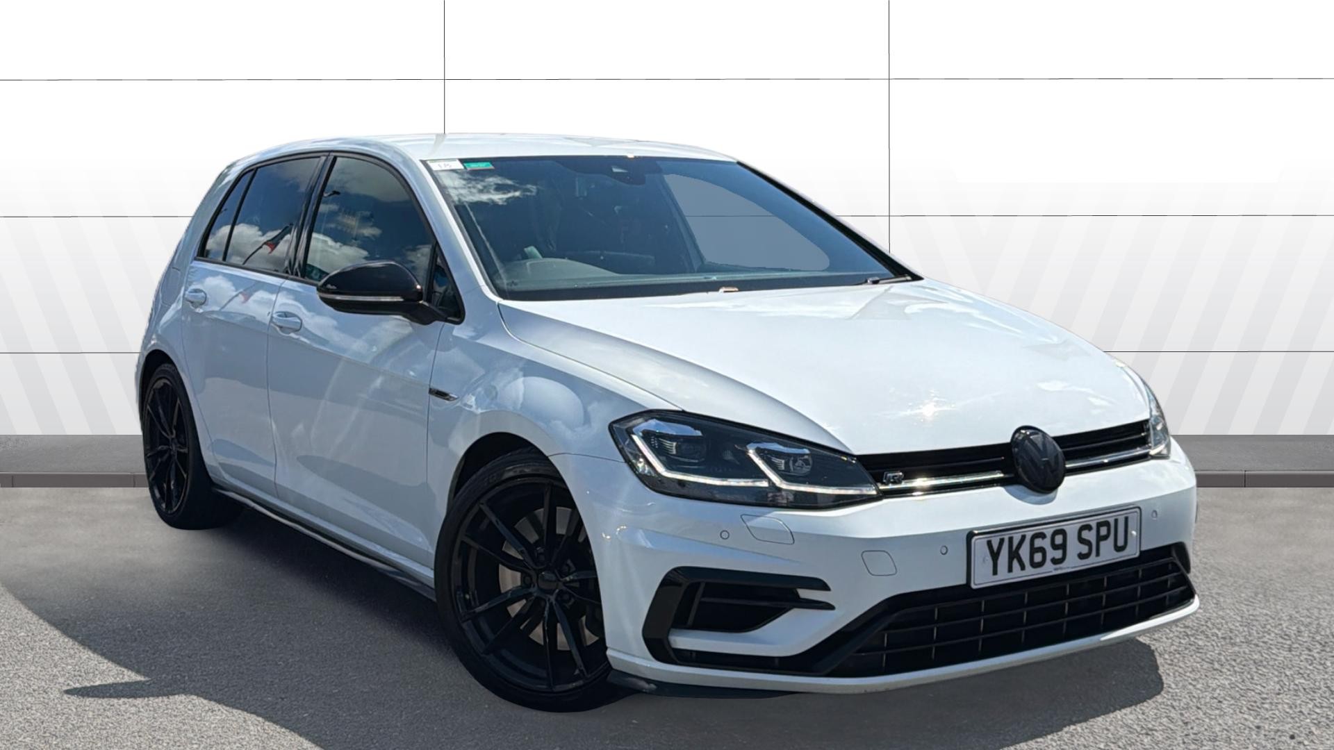 Volkswagen Golf dealer public-web source image