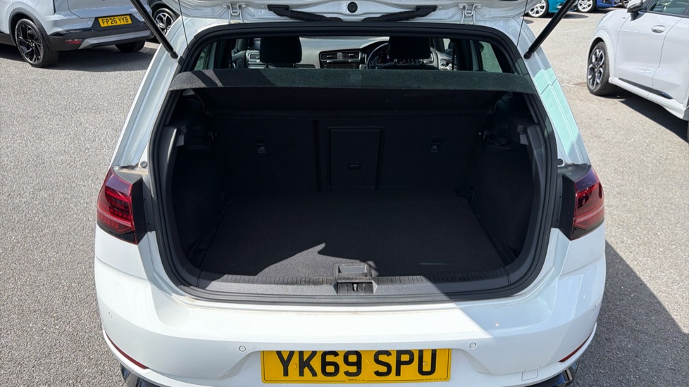 Volkswagen Golf 2.0 TSI 300 R 5dr 4MOTION DSG Petrol Hatchback - Image 4