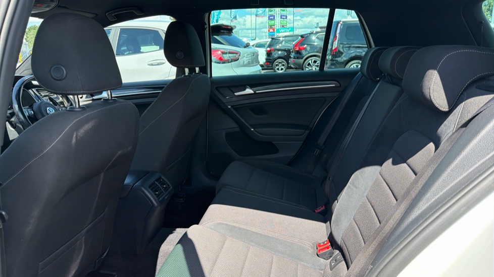 Volkswagen Golf 2.0 TSI 300 R 5dr 4MOTION DSG Petrol Hatchback - Image 21