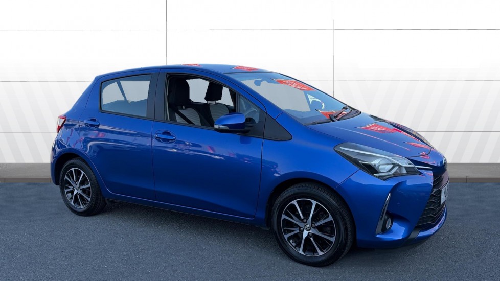 Toyota Yaris 1.5 VVT-i Icon Tech 5dr Petrol Hatchback - Image 1
