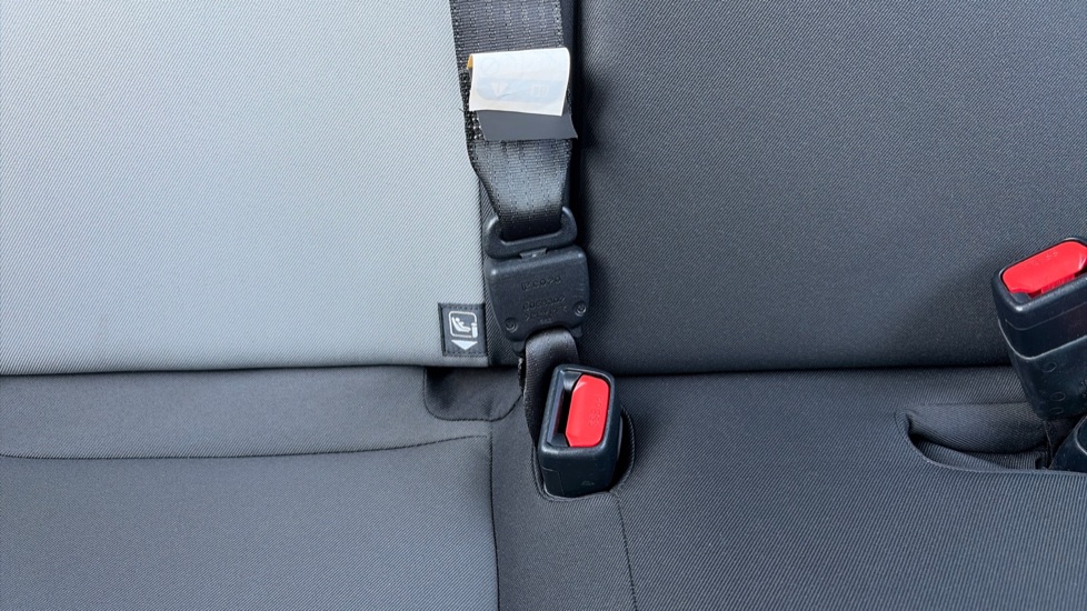 Toyota Yaris 1.5 VVT-i Icon Tech 5dr Petrol Hatchback - Image 17