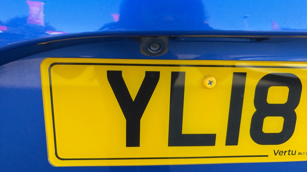 Toyota Yaris 1.5 VVT-i Icon Tech 5dr Petrol Hatchback - Image 35