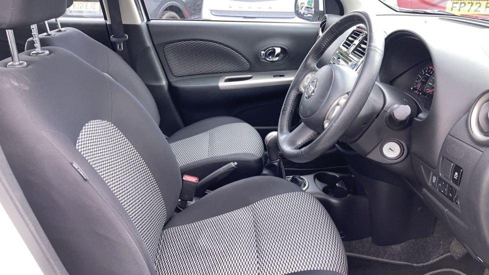 Nissan Micra 1.2 Acenta 5dr Petrol Hatchback - Image 18