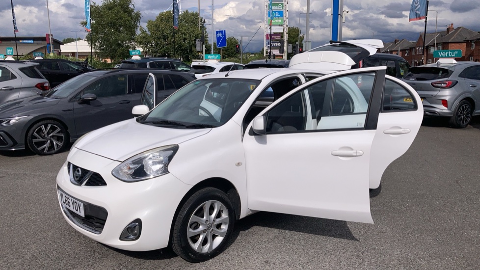 Nissan Micra 1.2 Acenta 5dr Petrol Hatchback - Image 37
