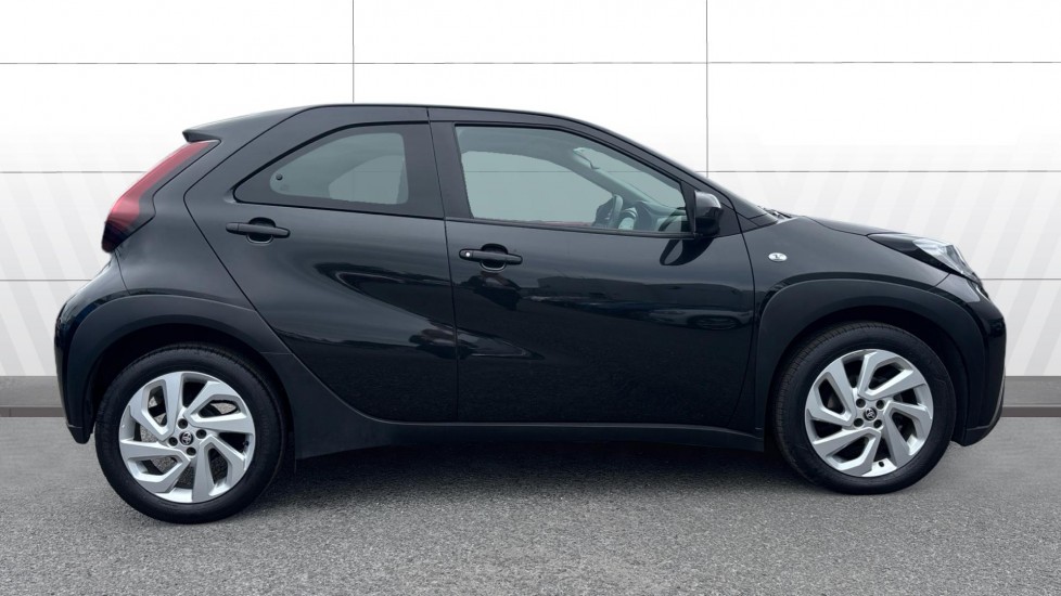 Toyota Aygo X 1.0 VVT-i Pure 5dr Auto Petrol Hatchback - Image 4