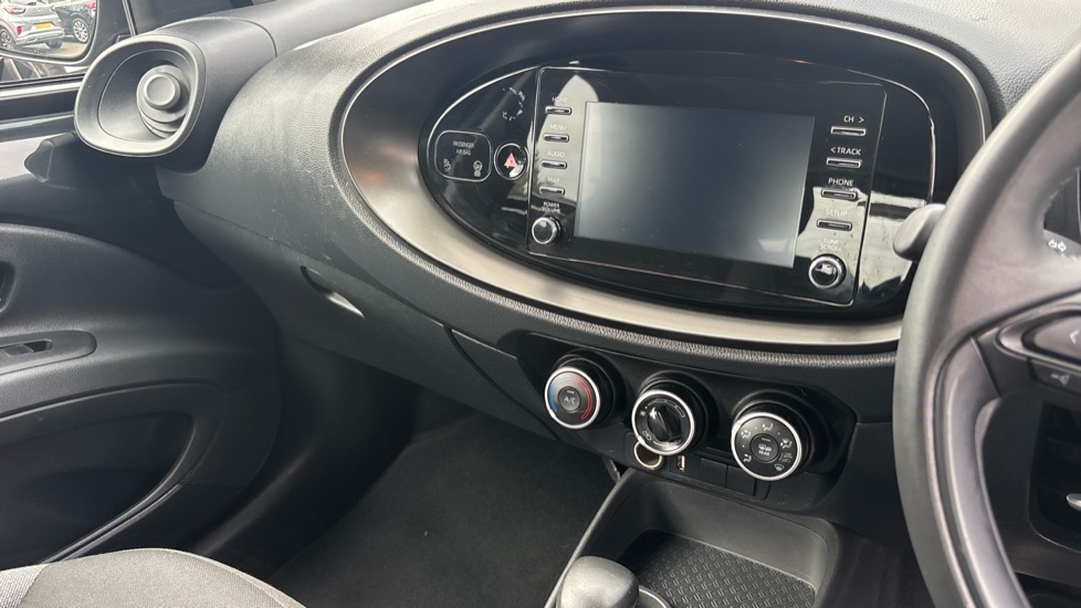 Toyota Aygo X 1.0 VVT-i Pure 5dr Auto Petrol Hatchback - Image 17