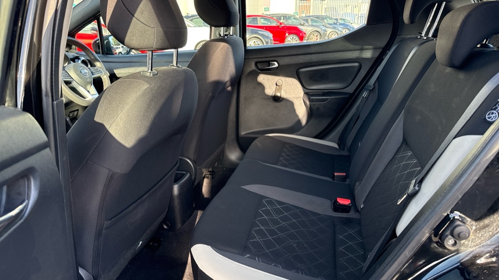 Nissan Micra 1.0 IG 71 Acenta 5dr Petrol Hatchback - Image 17